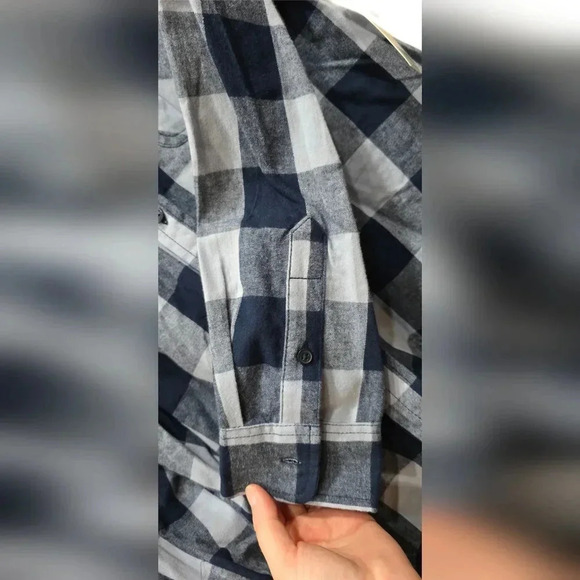 Time & Tru, Size L, Dark Blue and White Button-Down Longsleeve Shirt - Picture 11 of 13
